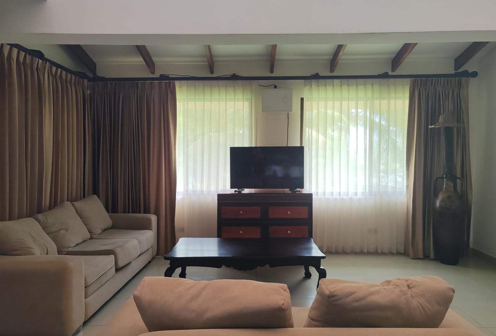 Marenaz Oceanfront Resort エステリリョス・エステ エクステリア 写真