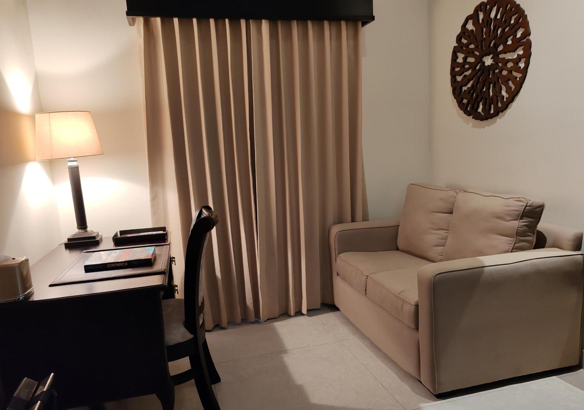 Marenaz Oceanfront Resort エステリリョス・エステ エクステリア 写真