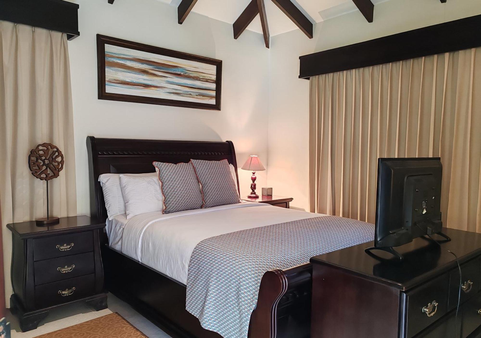 Marenaz Oceanfront Resort エステリリョス・エステ エクステリア 写真
